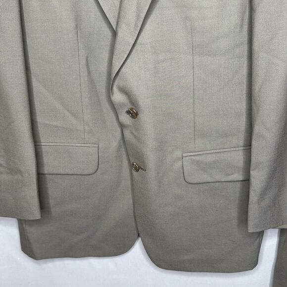 Burberry Vintage 100% Pure Wool Tan Suit. Pants size 34. Jacket size 42. - Picture 4 of 16